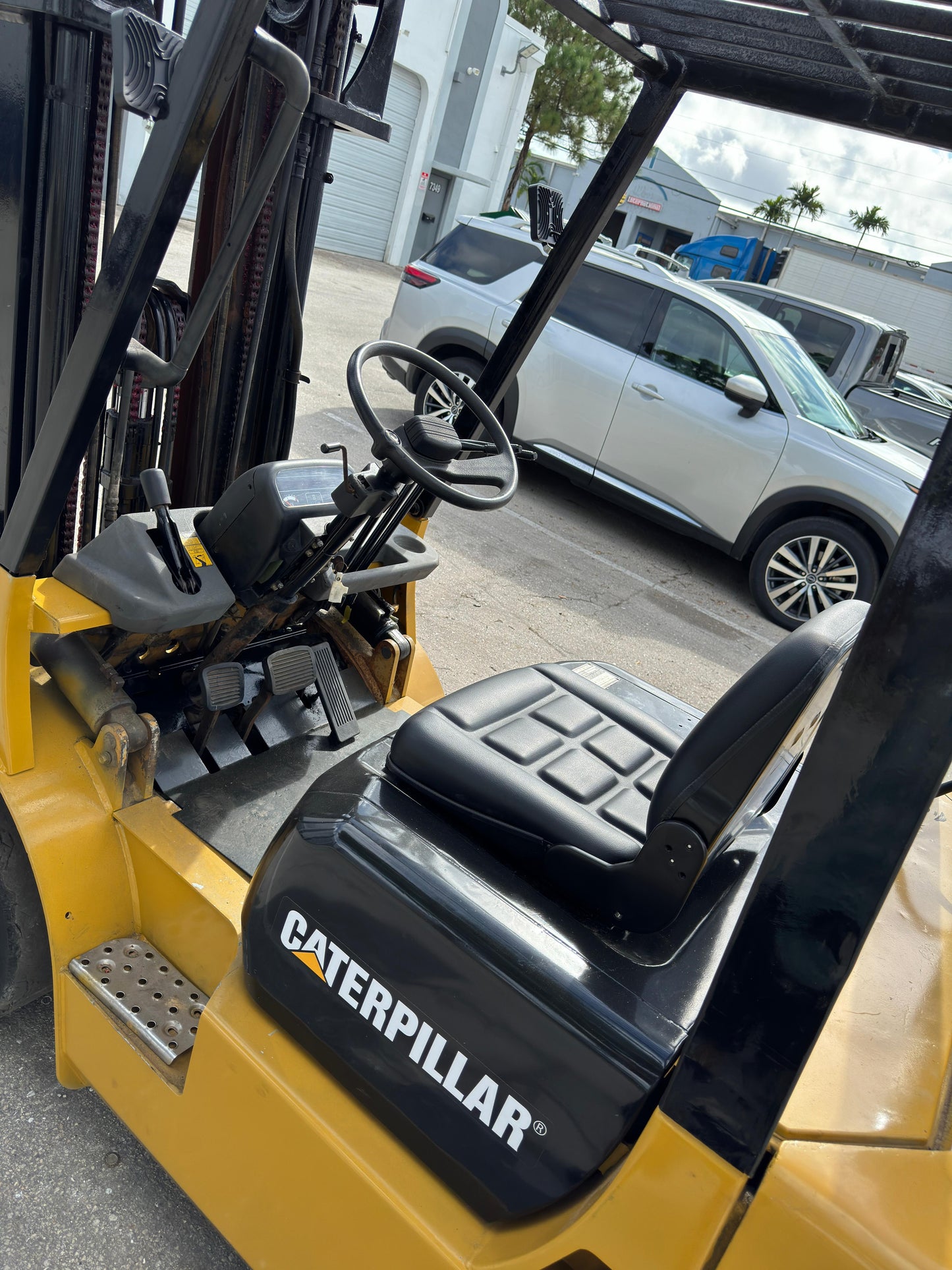 Forklift Caterpillar GP25 5000 lb 189 inches Side Shift