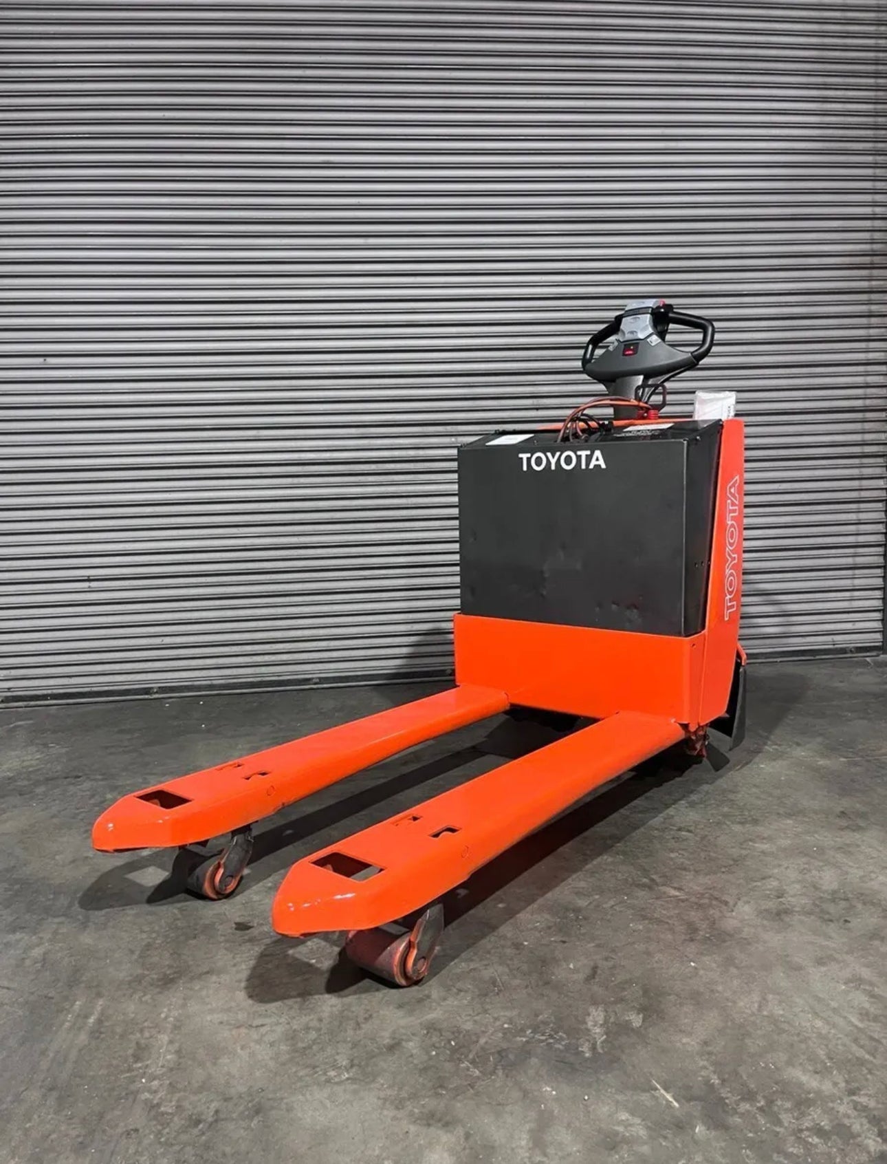 ELECTRIC TOYOTA 7HBW23 ELECTRIC WALKIE PALLET JACK